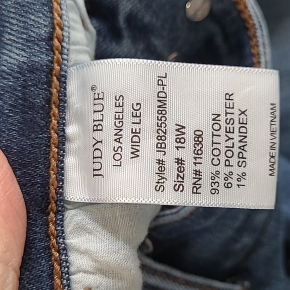 Judy Blue Wide-leg Jeans size 18W - Picture 7 of 12